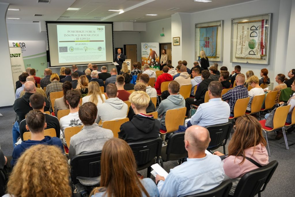 Uczestnicy konferencji podczas wykładu