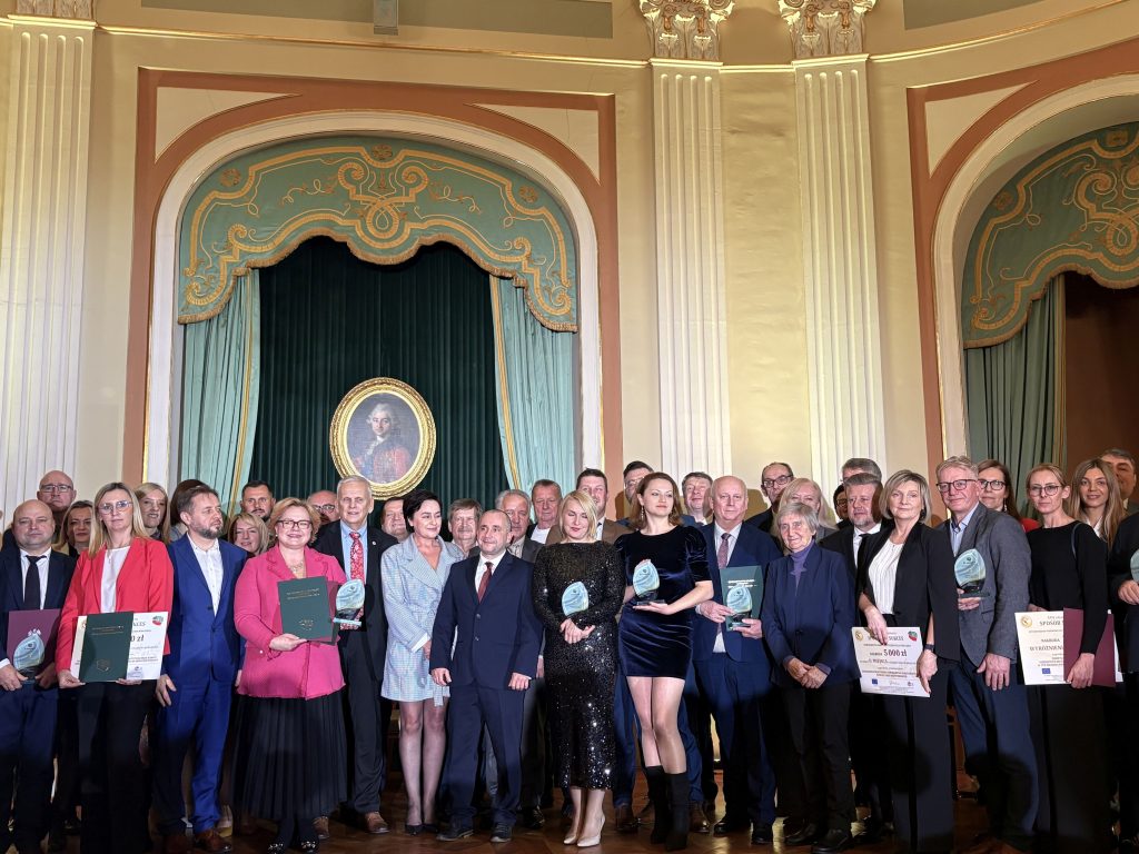 Wspólne zdjęcie wszystkich laureatów