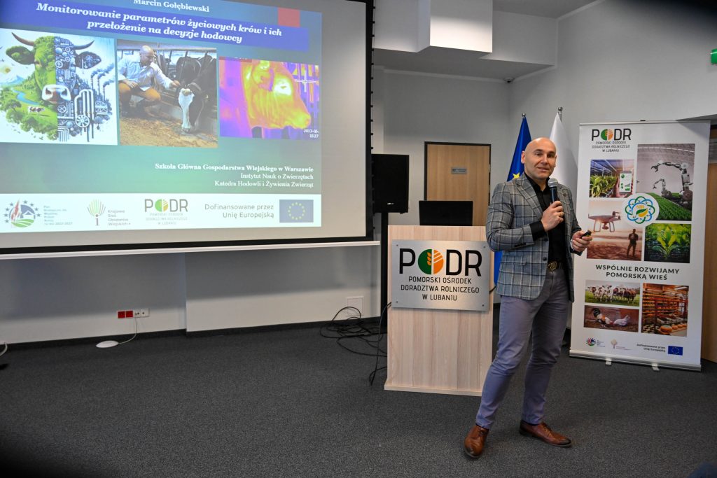 prof. dr. hab. Marcin Gołębiewski podczas wystąpienia