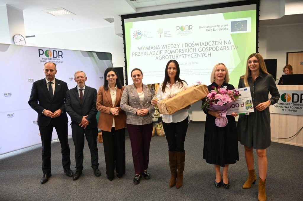 Dyrekcja PODR w Lubaniu, p. Katarzyna Droś - wiceprzewodnicząca Rady Gminy Wejherowo, p. Justyna Klein-Melcer - Radna Gminy Wejherowo i p. Zenon Pieper - Radny Gminy Wejherowo