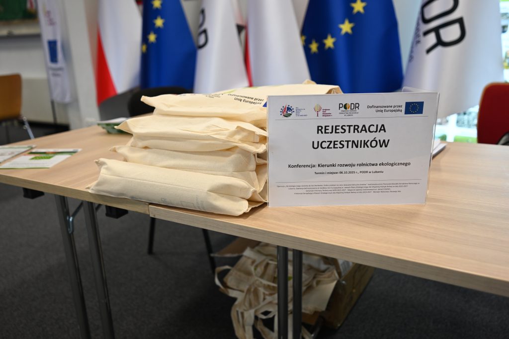 stoisko z rejestracją uczestników konferencji