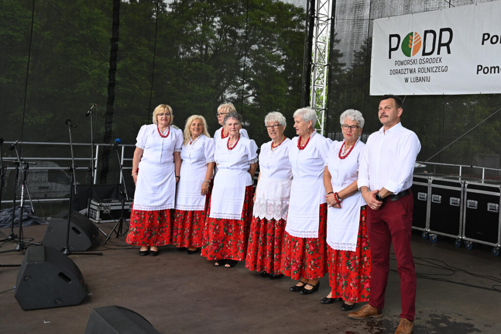 Zespół Wokalny - Koło Gospodyń Wiejskich „Kępiczanki”