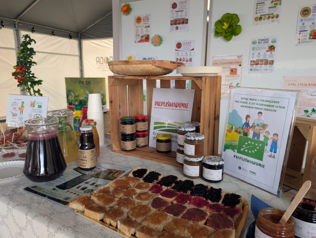 Degustacja certyfikowanych produktów pochodzących od lokalnych producentów w strefie #KupujŚwiadomie.